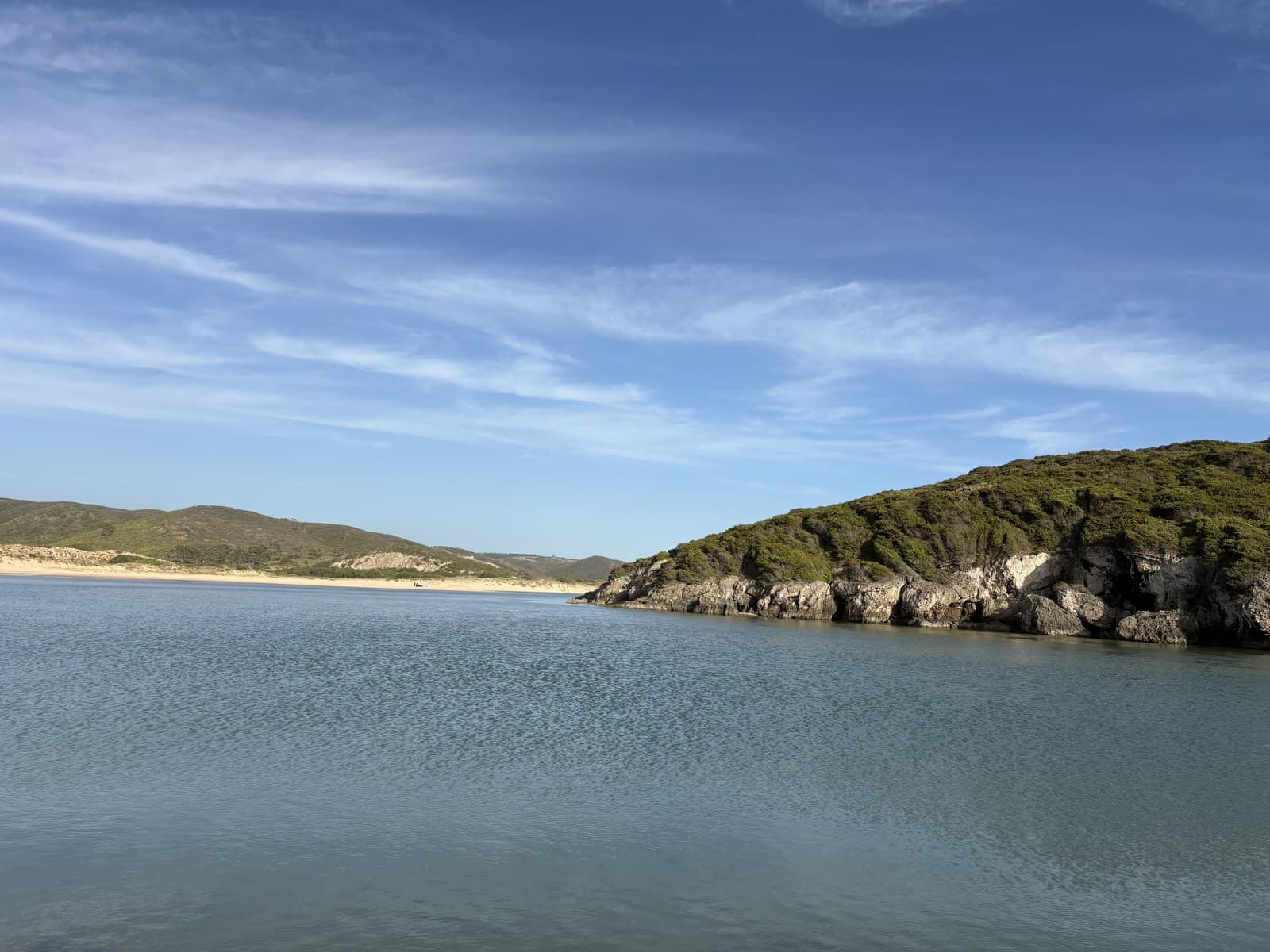 De monding bij Odeceixe, Portugal